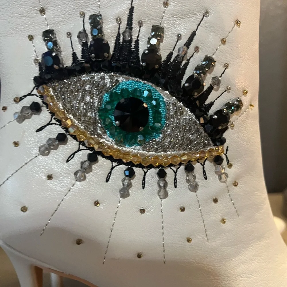 KURT GEIGER stunning boots. Soft leather and in new condition. Bling, Bling!!!! - Picture 9 of 13